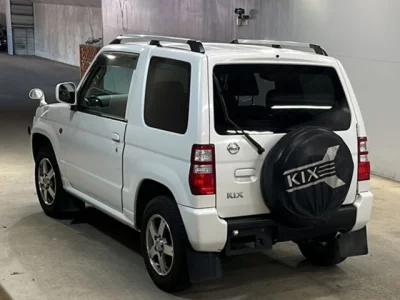 Nissan KIX  с аукциона в Японии