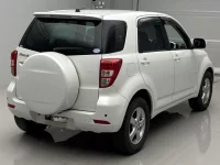 Toyota RUSH лот № 40010 оценка RA  с аукциона в Японии 1