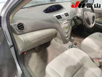Toyota BELTA лот № 3042 оценка 3.5  с аукциона в Японии 2