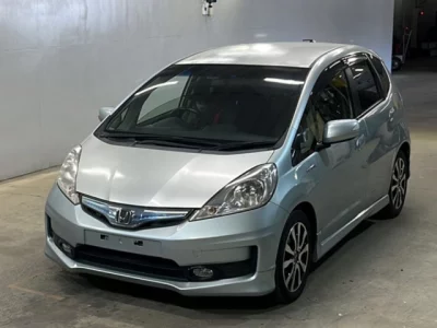 Honda FIT  с аукциона в Японии