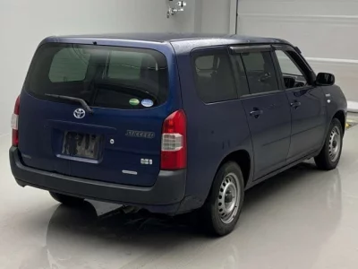 Toyota SUCCEED  с аукциона в Японии