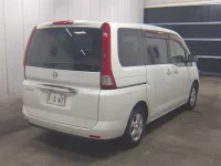Nissan SERENA лот № 2007 оценка 3.5  с аукциона в Японии 4