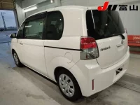 Toyota SPADE лот № 3048 оценка 4  с аукциона в Японии 1