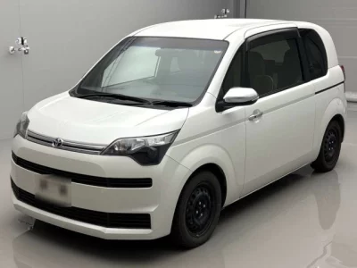 Toyota SPADE  с аукциона в Японии