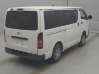 Toyota REGIUS ACE VAN лот № 76028 оценка RA  с аукциона в Японии 1