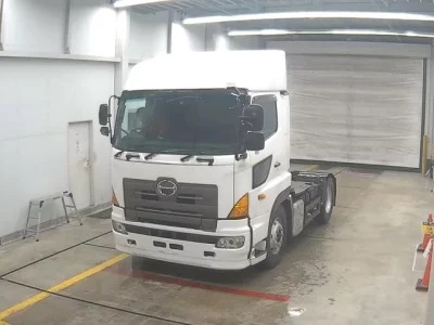 Hino TRUCK
