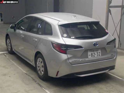 Toyota COROLLA TOURING  с аукциона в Японии