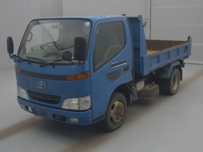 Toyota DYNA  с аукциона в Японии