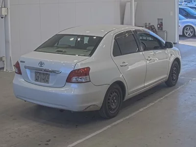 Toyota BELTA  с аукциона в Японии