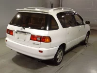 Toyota IPSUM лот № 15 оценка 3  с аукциона в Японии 1