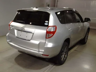 Toyota VANGUARD  с аукциона в Японии