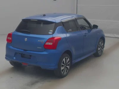 Suzuki SWIFT  с аукциона в Японии
