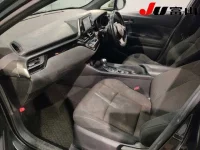 Toyota C-HR лот № 3063 оценка 3.5  с аукциона в Японии 2