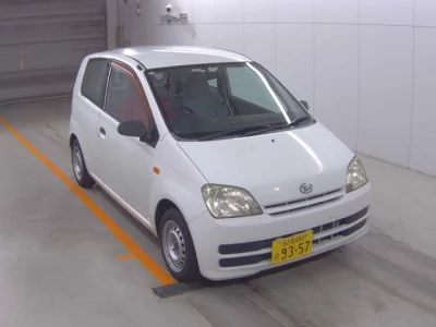 Daihatsu MIRA  с аукциона в Японии