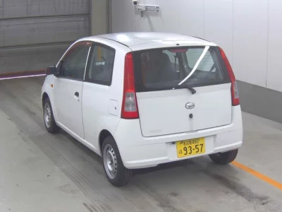 Daihatsu MIRA  с аукциона в Японии