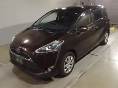 Toyota SIENTA  с аукциона в Японии