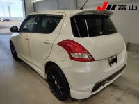Suzuki SWIFT лот № 3065 оценка R  с аукциона в Японии 1