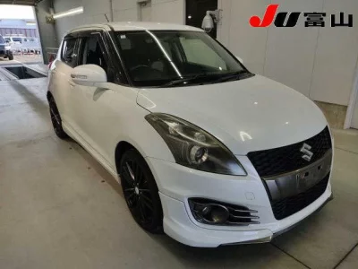 Suzuki SWIFT  с аукциона в Японии