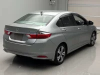 Honda GRACE лот № 40054 оценка 3.5  с аукциона в Японии 1