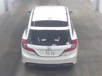 Honda JADE лот № 2052 оценка 3.5  с аукциона в Японии 5