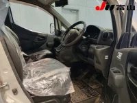 Nissan NV200 лот № 3068 оценка R  с аукциона в Японии 5