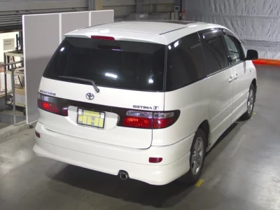 Toyota ESTIMA  с аукциона в Японии