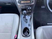 Toyota AVENSIS WAGON лот № 1749 оценка 3.5  с аукциона в Японии 4