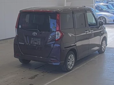 Toyota ROOMY  с аукциона в Японии