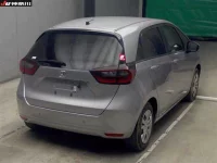 Honda FIT лот № 6182 оценка 4  с аукциона в Японии 3