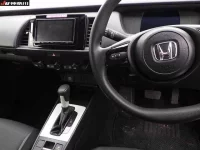 Honda FIT лот № 6182 оценка 4  с аукциона в Японии 5