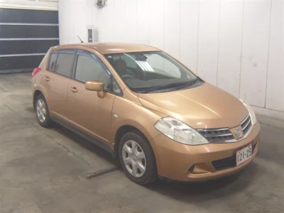 Nissan TIIDA  с аукциона в Японии