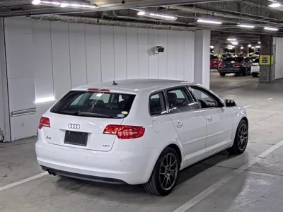 Audi A3  с аукциона в Японии