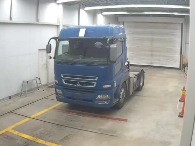 Mitsubishi FUSO TRUCK  с аукциона в Японии