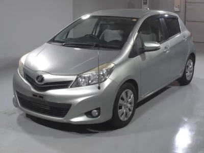 Toyota VITZ  с аукциона в Японии