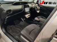 Toyota PRIUS лот № 3079 оценка 4  с аукциона в Японии 2