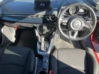 Mazda DEMIO лот № 1777 оценка 3.5  с аукциона в Японии 3