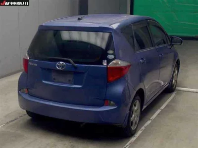 Toyota RACTIS  с аукциона в Японии
