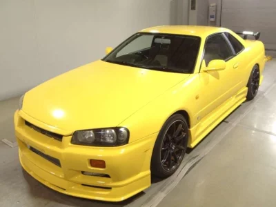 Nissan SKYLINE  с аукциона в Японии