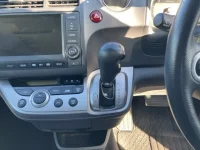 Honda STREAM лот № 1782 оценка 3  с аукциона в Японии 4