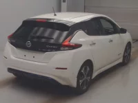 Toyota HARRIER лот № 2105 оценка 4  с аукциона в Японии 1