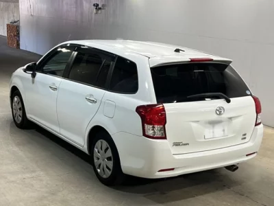 Toyota COROLLA FIELDER  с аукциона в Японии