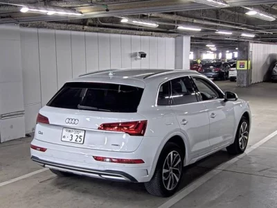 Audi Q5  с аукциона в Японии