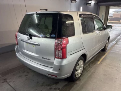 Toyota RAUM  с аукциона в Японии