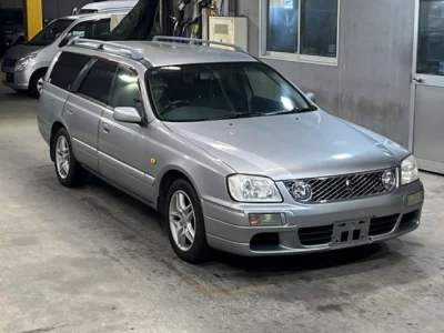 Nissan STAGEA