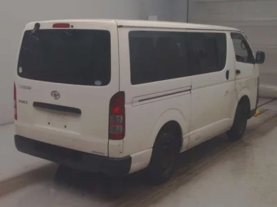Toyota HIACE VAN  с аукциона в Японии