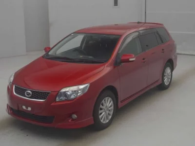 Toyota COROLLA FIELDER  с аукциона в Японии