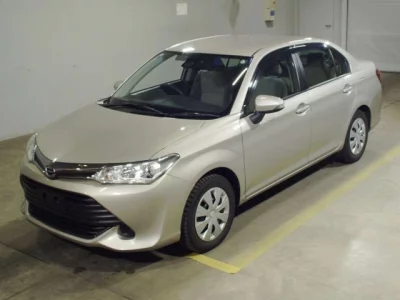 Toyota COROLLA AXIO  с аукциона в Японии