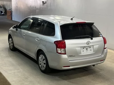 Toyota COROLLA FIELDER  с аукциона в Японии