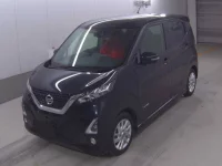 Nissan DAYZ лот № 3006 оценка 4  с аукциона в Японии 2