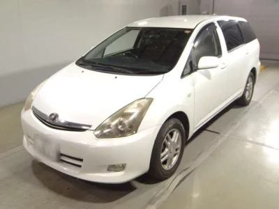 Toyota WISH  с аукциона в Японии